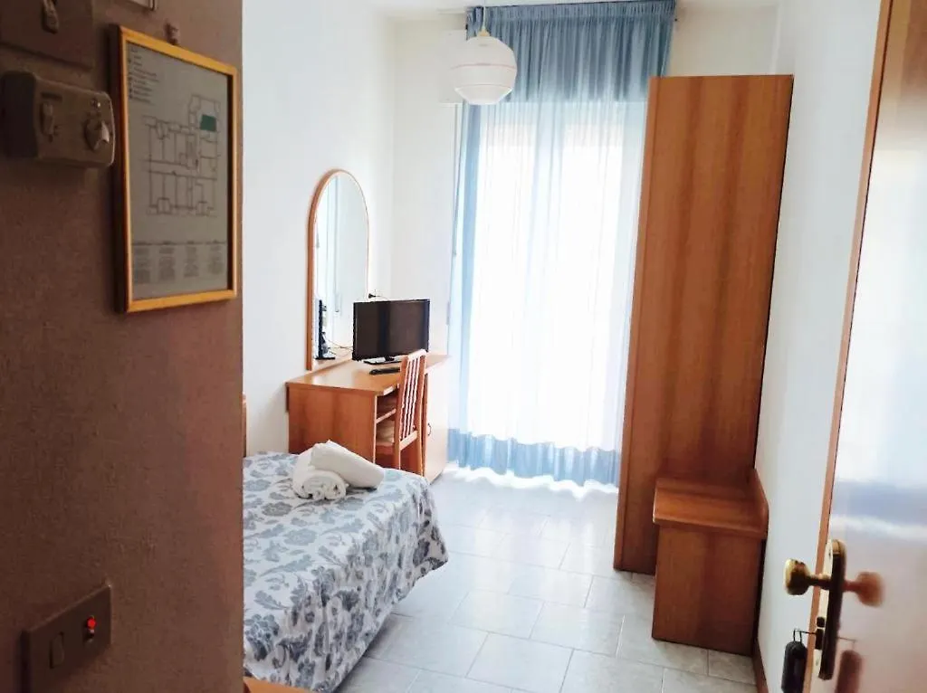 Hotel President Cesenatico 3*,